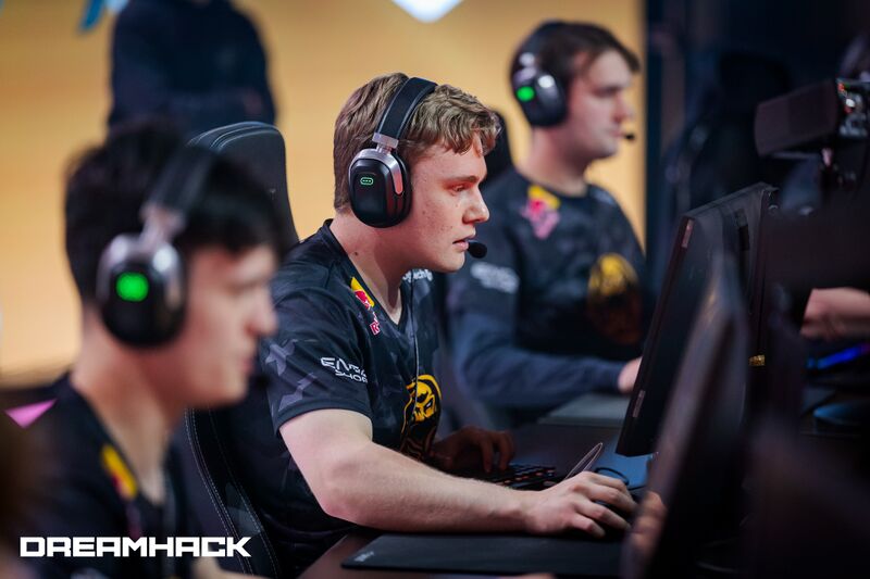 Vestola Overwatch 2 Player Profile: Career Highlights, Teams, Tank Heroes & Competitive Legacy