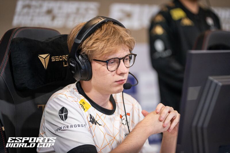 sHockWave Overwatch 2 Player Profile: Career History, Teams, Heroes, and Competitive Achievements